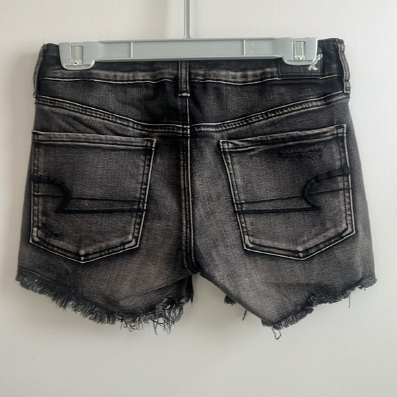 American eagle distressed black grey washed denim midi shorts - Picture 2 of 3